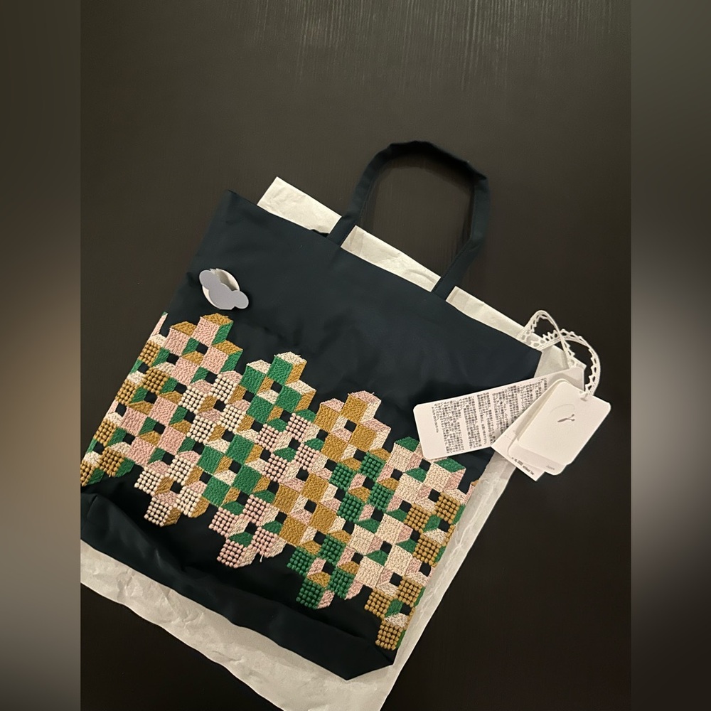NWT Mina Perhonen Kuutio mini toast bag tote navy